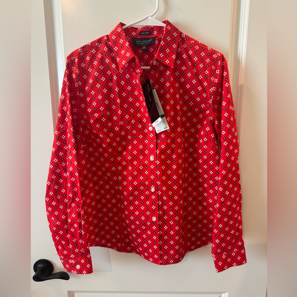 Jones New York Signature Petites button down top long sleeve red Large